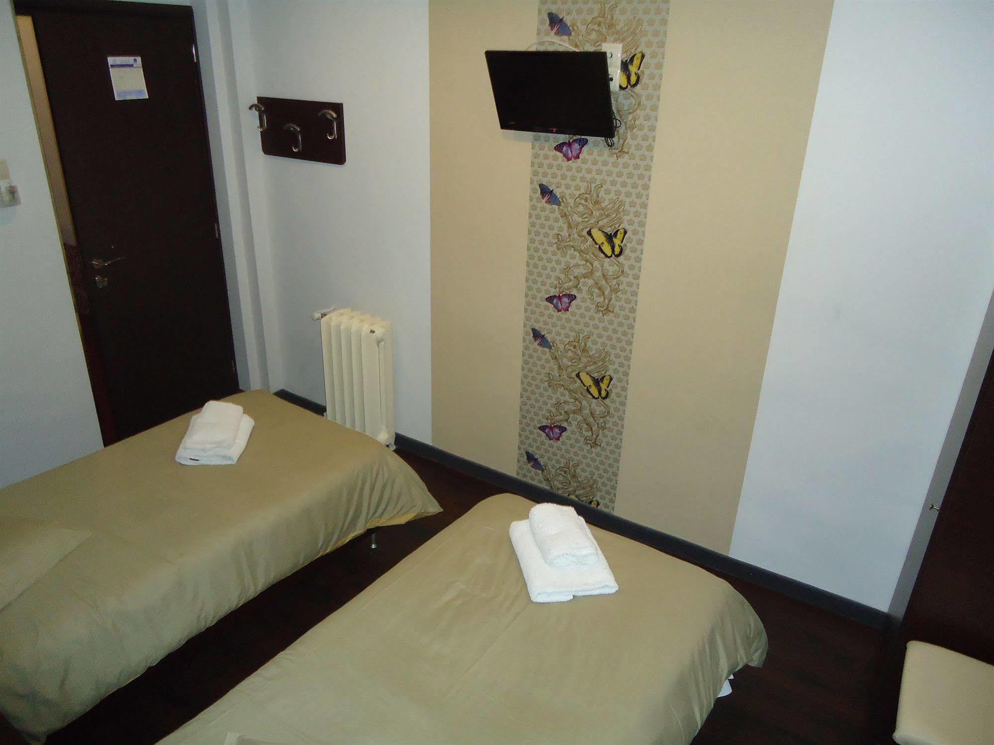 Cosmopolit Hotel Athens Ngoại thất bức ảnh