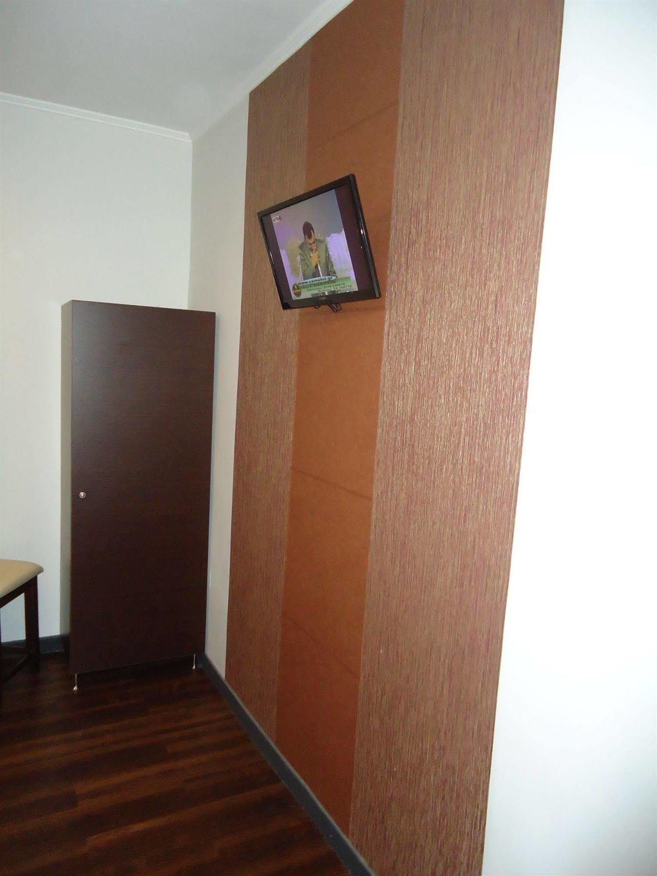 Cosmopolit Hotel Athens Ngoại thất bức ảnh