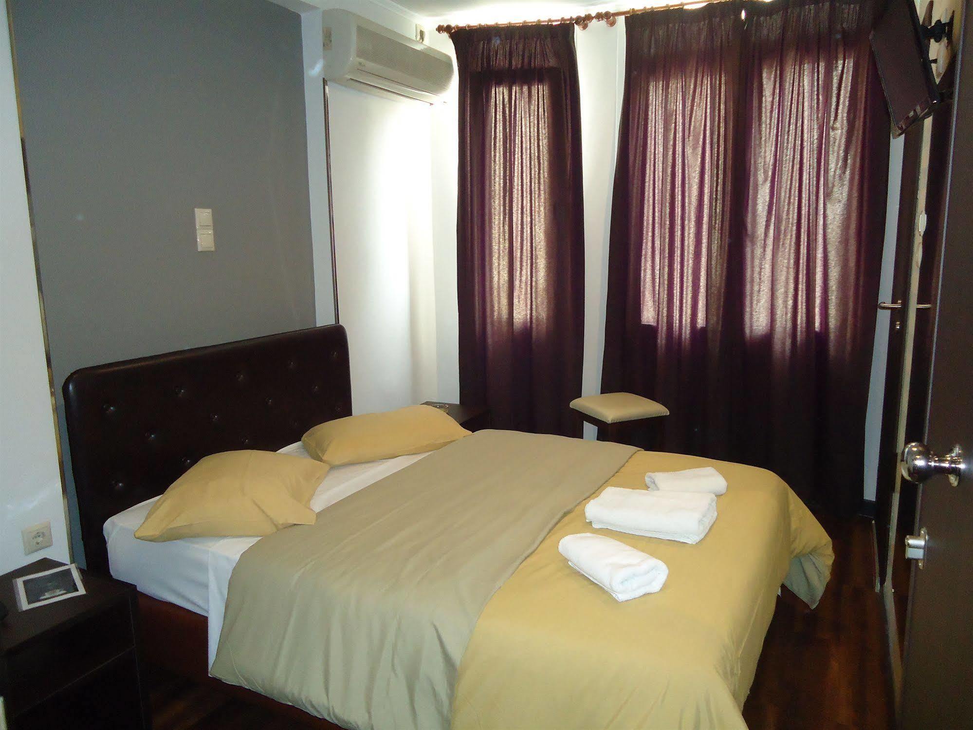 Cosmopolit Hotel Athens Ngoại thất bức ảnh