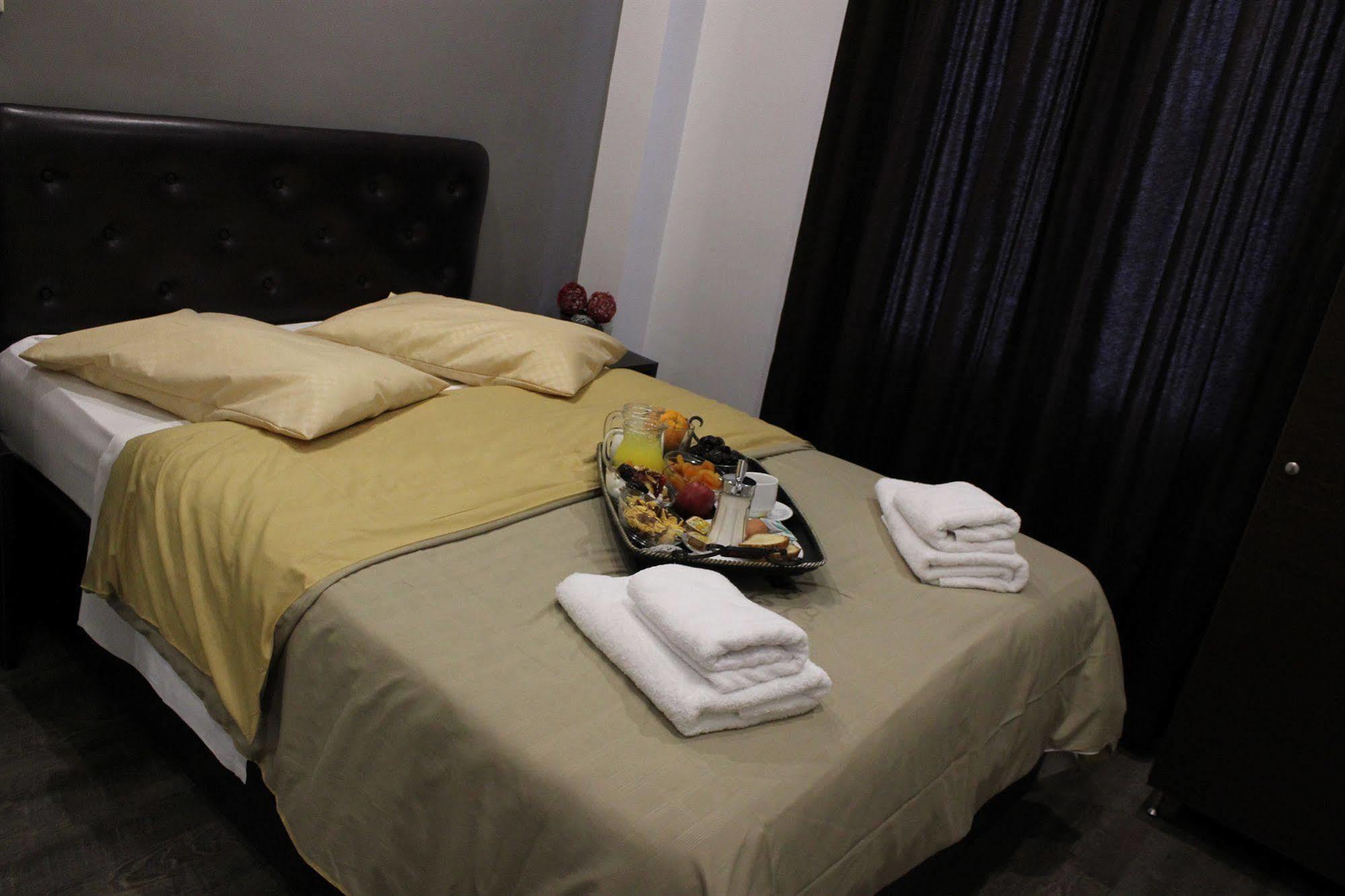 Cosmopolit Hotel Athens Ngoại thất bức ảnh