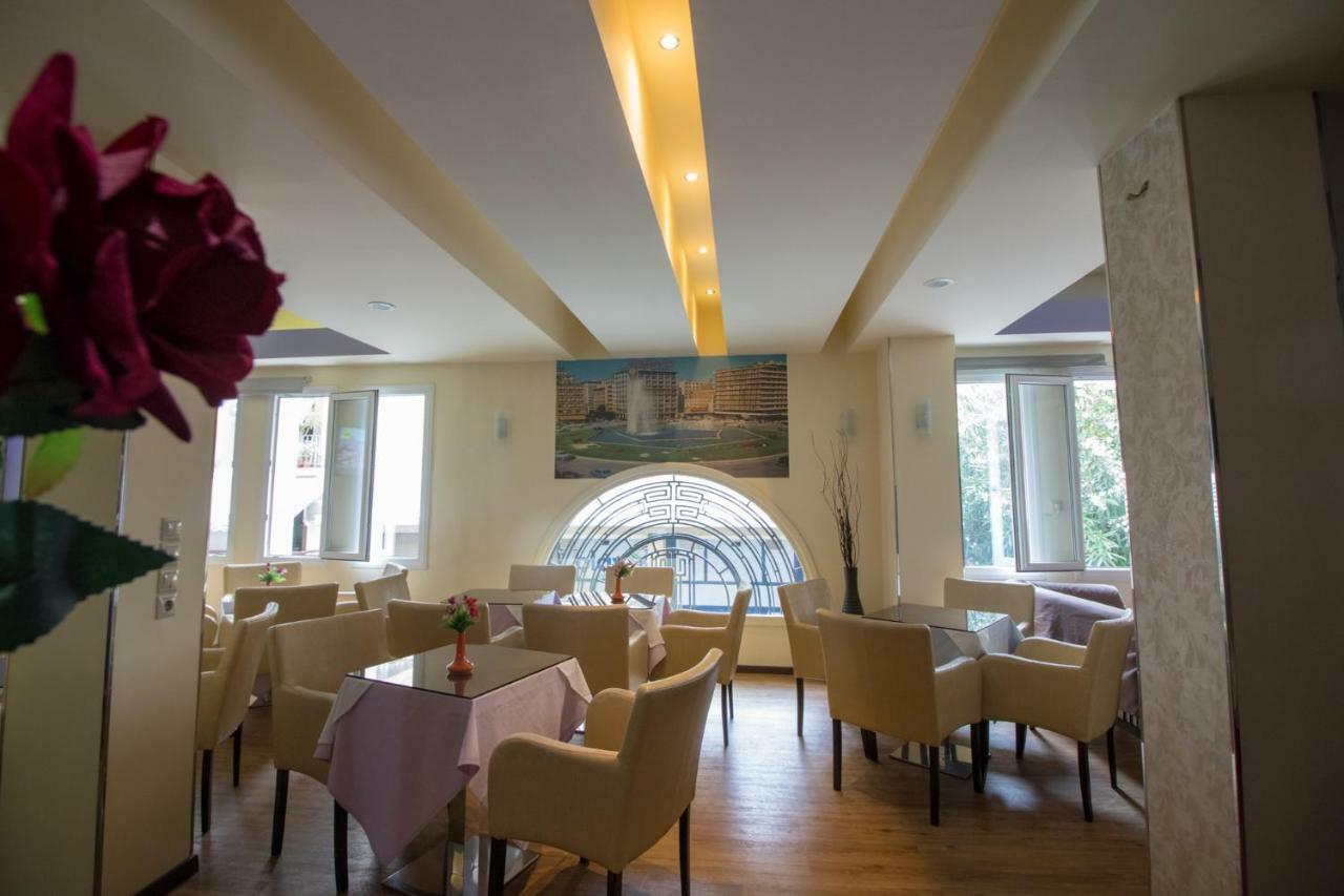 Cosmopolit Hotel Athens Ngoại thất bức ảnh